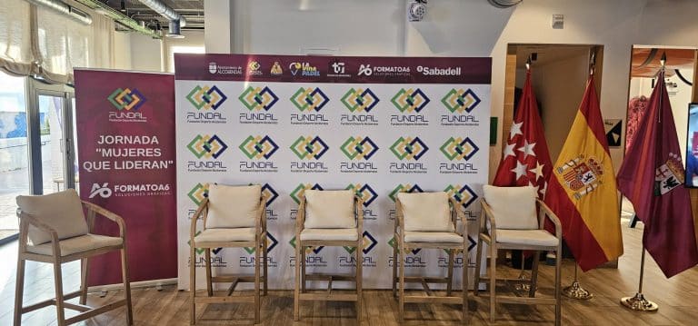 photo-call-y-roll up-evento-fundal-madrid